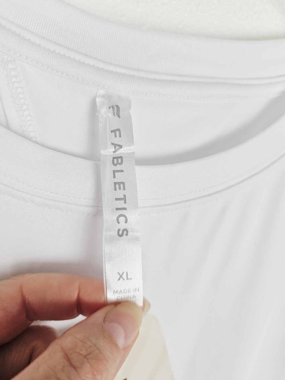 Fabletics White Blake Open Back Tank NWT - Picture 8 of 11